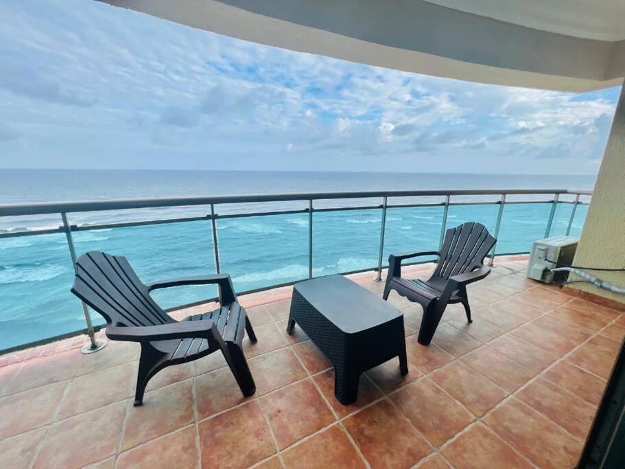 Beach Front Penthouse In Exclusive Tower Σάντο Ντομίγκο Εξωτερικό φωτογραφία